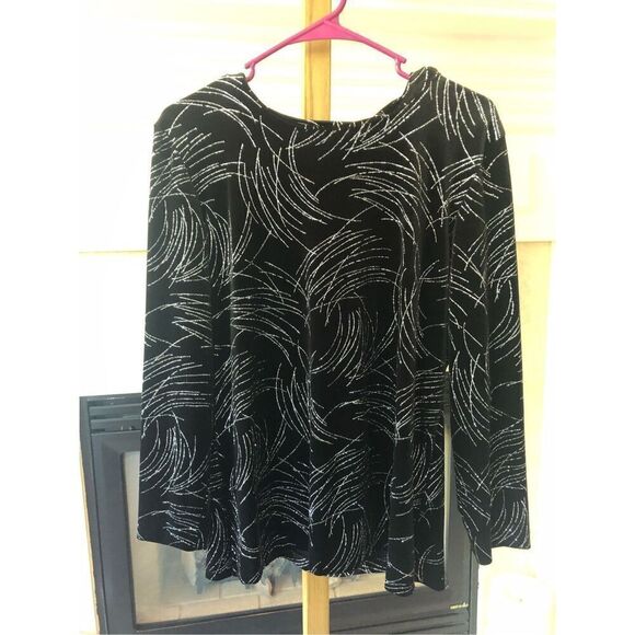 Briggs Women’s Black 3/4 Sleeve Silver Wisp Design Blouse Size Petite S - Picture 1 of 6